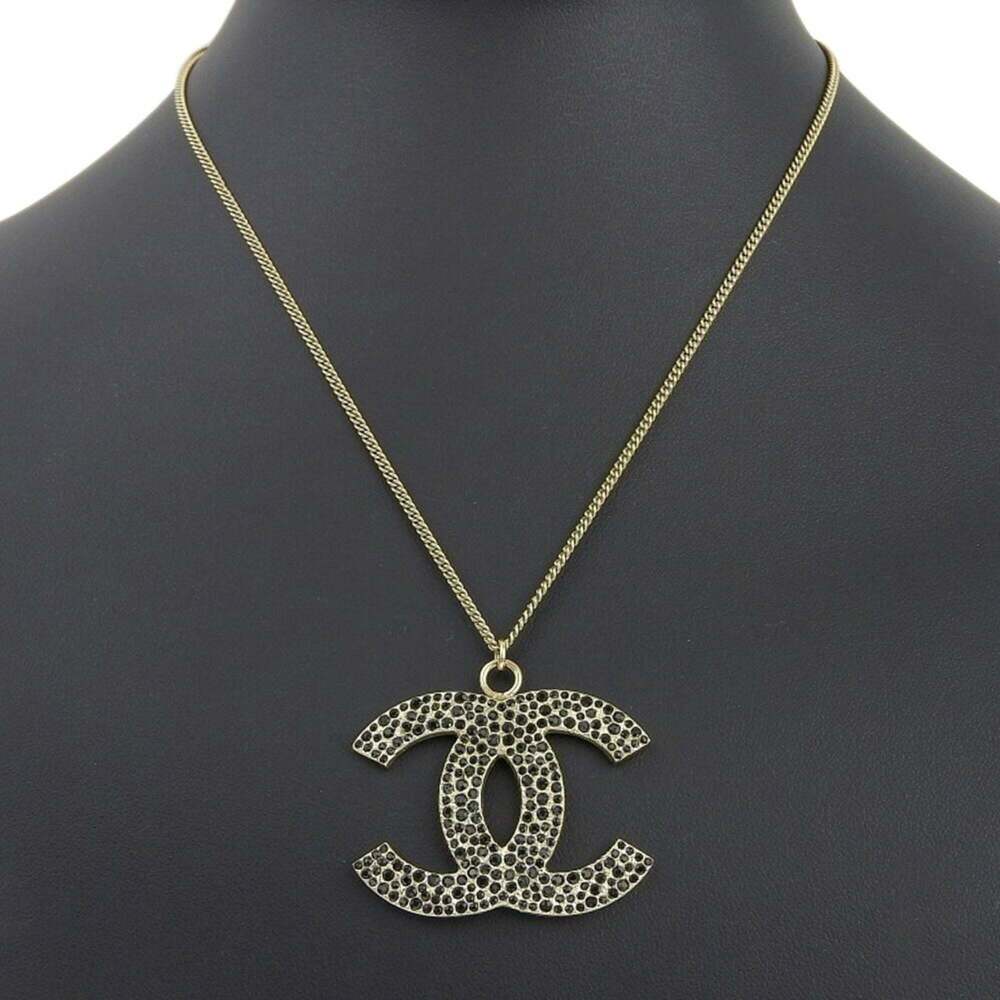 CHANEL Black Logo Necklace - Picture 2 of 6